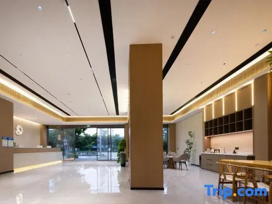 Lston Hotel