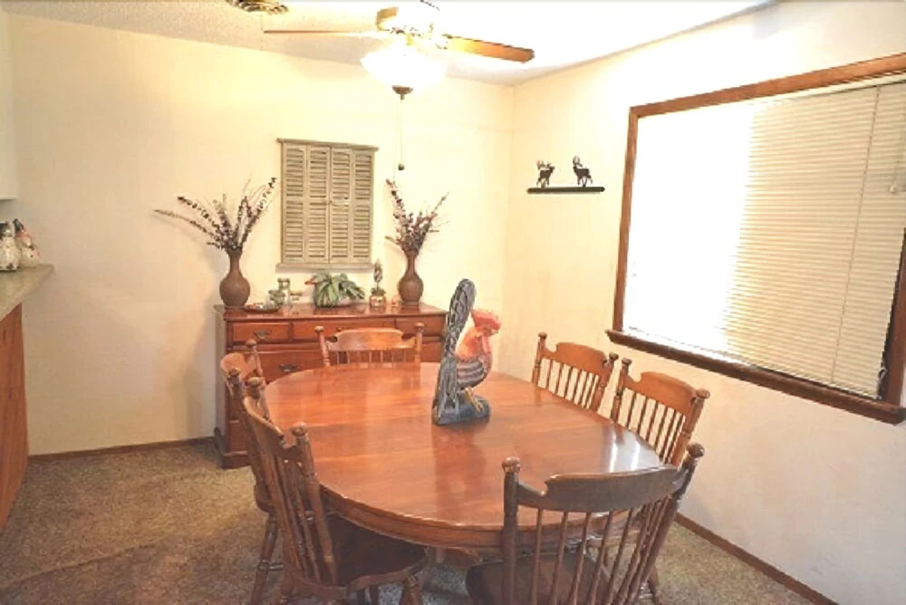 English - Three Bedroom Cabin