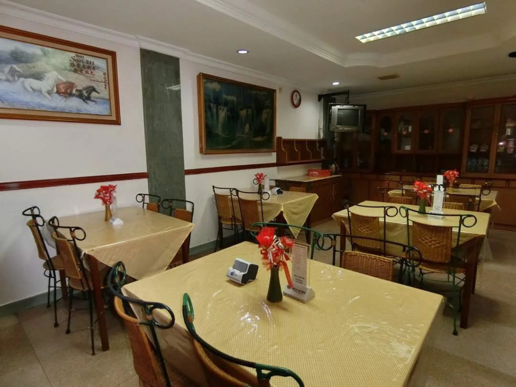 HOTEL SUPER 888