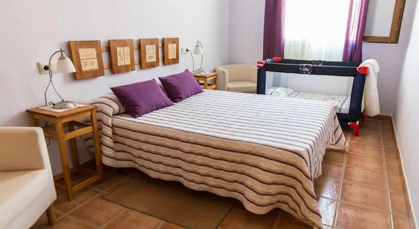 Apartamentos Casa Lola Beceite, terraza y barbacoa