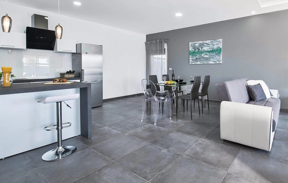 Beautiful Home in Filipana With Wifi, 2 Bedrooms and Sauna