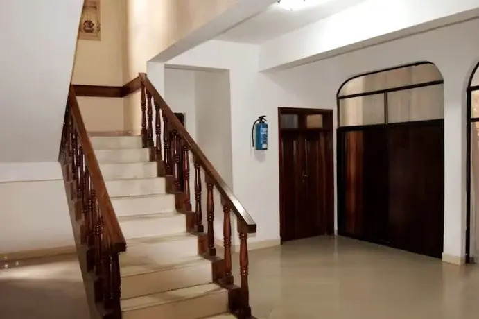 Cassa Palace 18 Grand Rooms with AC