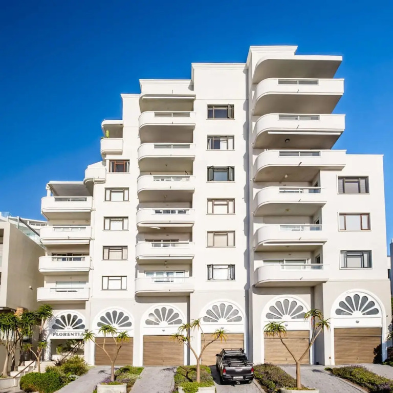 Picturesque Seaside Haven Aretzi