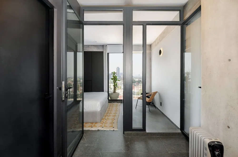 w Nest-style 1BR in Lively Tabacalera