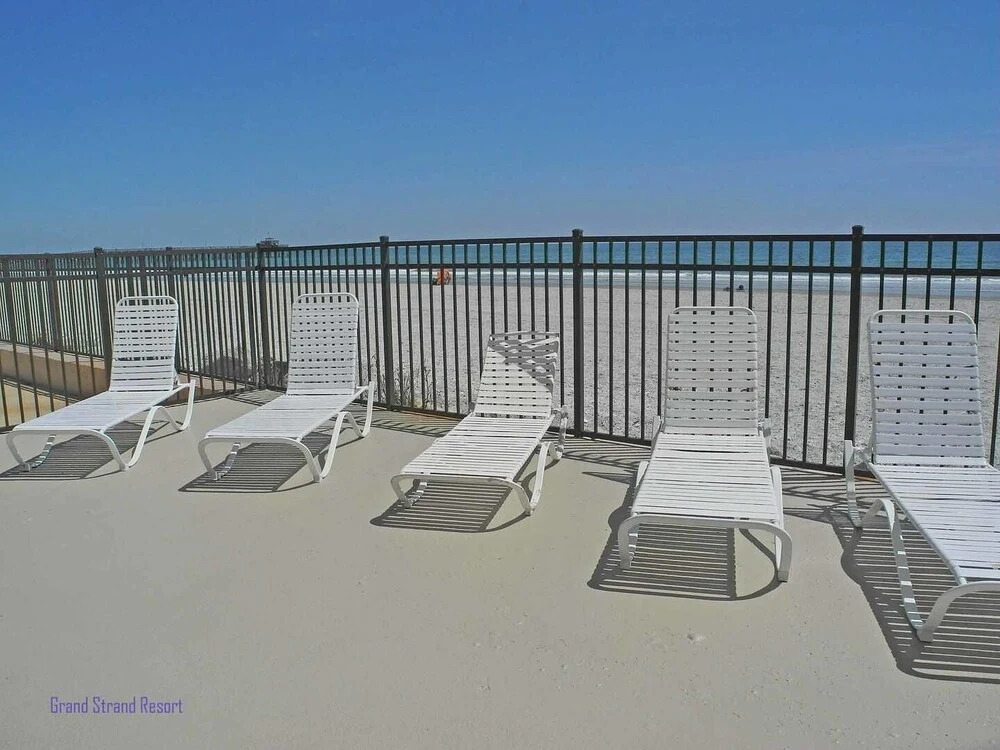 Shalimar 3b 2 Bedroom Condo by RedAwning
