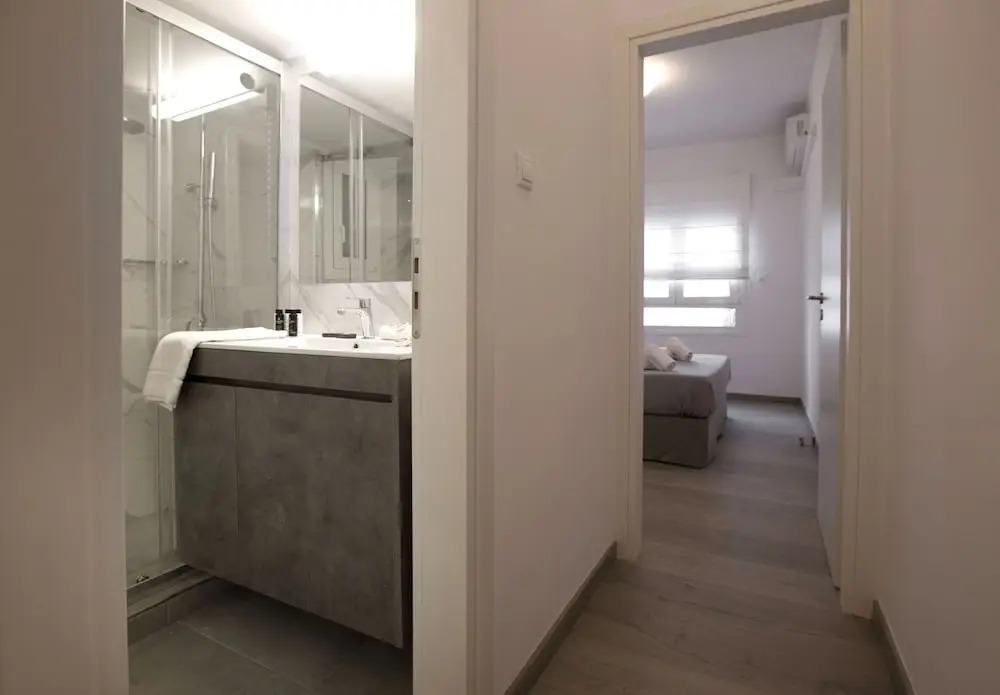 Beautiful apartment near Acropolis by GHH