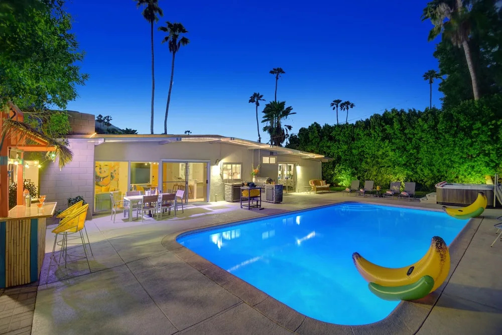 Banana Cabana Palm Springs Three Bedroom House