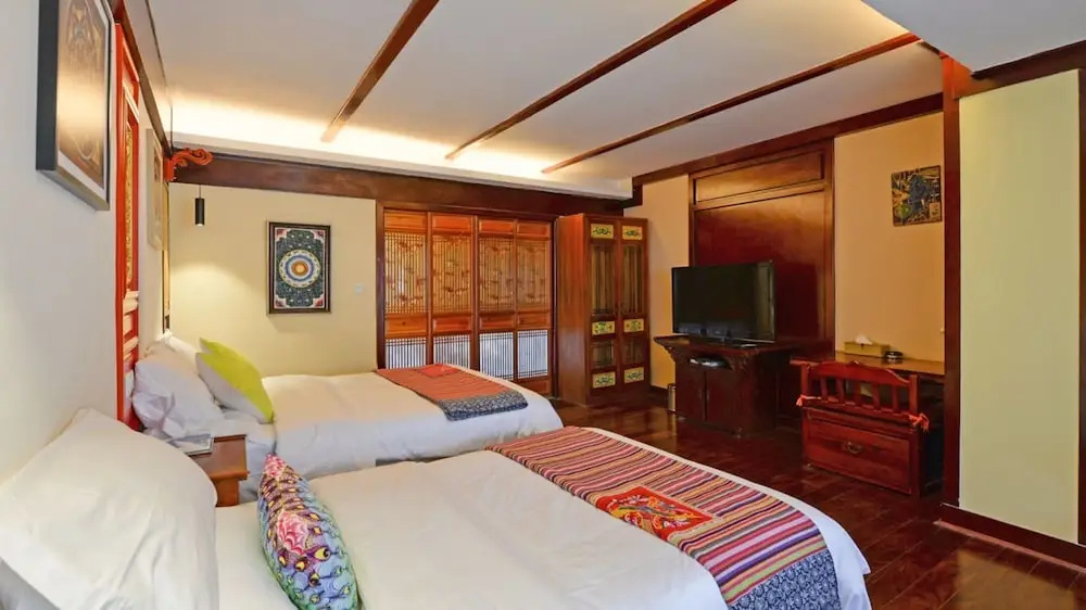 Floral Hotel · Yi Xing Lijiang