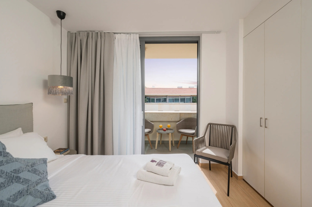 Trianon Luxury Apartments & Suites
