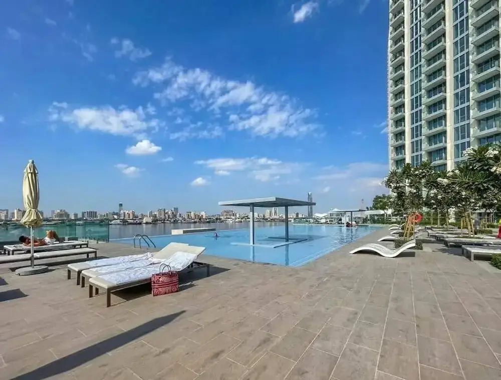 Aya - Outstanding 1BR Apartment With Amazing Creek Views