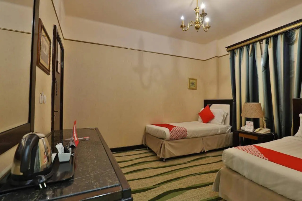 OYO 335 Manazil Al Ain Grand Hotel