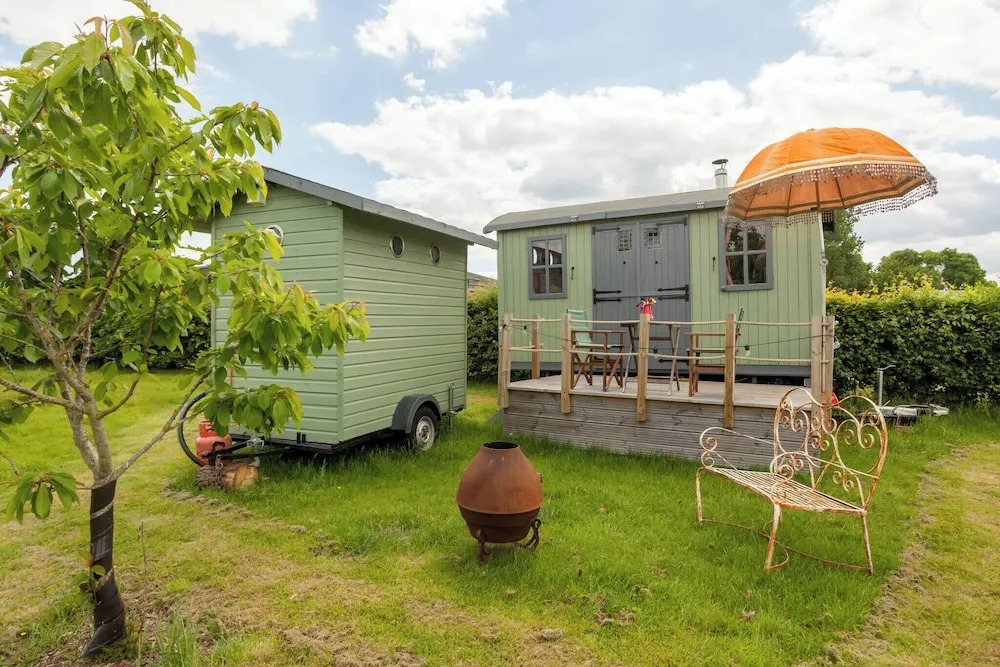 Orchard View Shepherds Hut