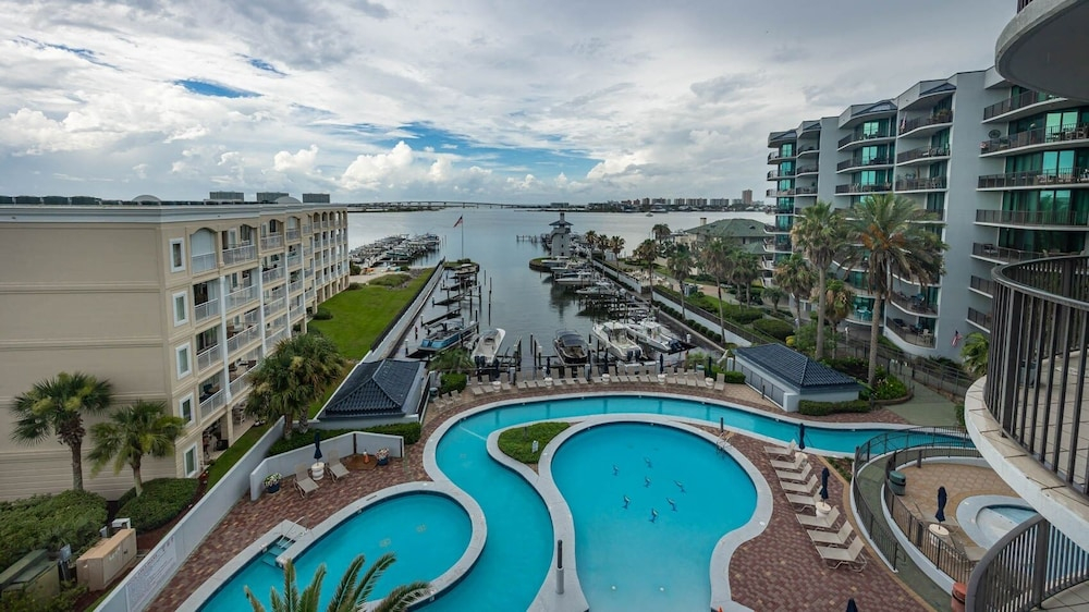 Lighthouse On The Bay 2513 3 Bedroom Condo