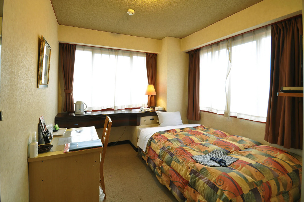 Hotel Livemax Budget Kagoshima Tenmonkan