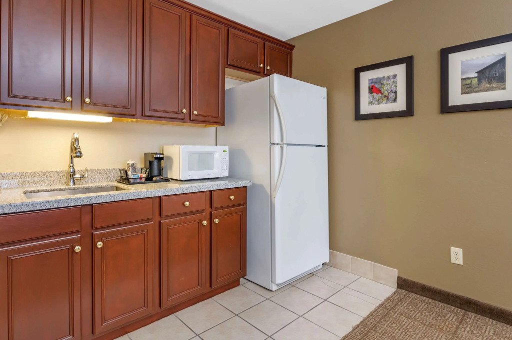 Comfort Inn & Suites Northern Kentucky