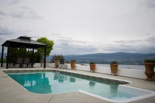Bella Luna Bed And Breakfast