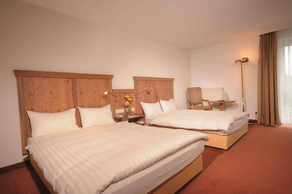 DORMERO Hotel Weingarten