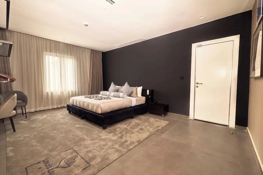 Louis Louvre Hotel