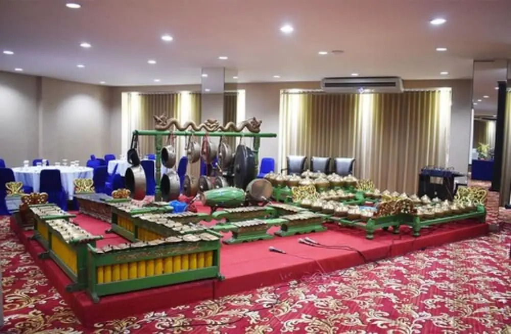 Horison Suites Surabaya