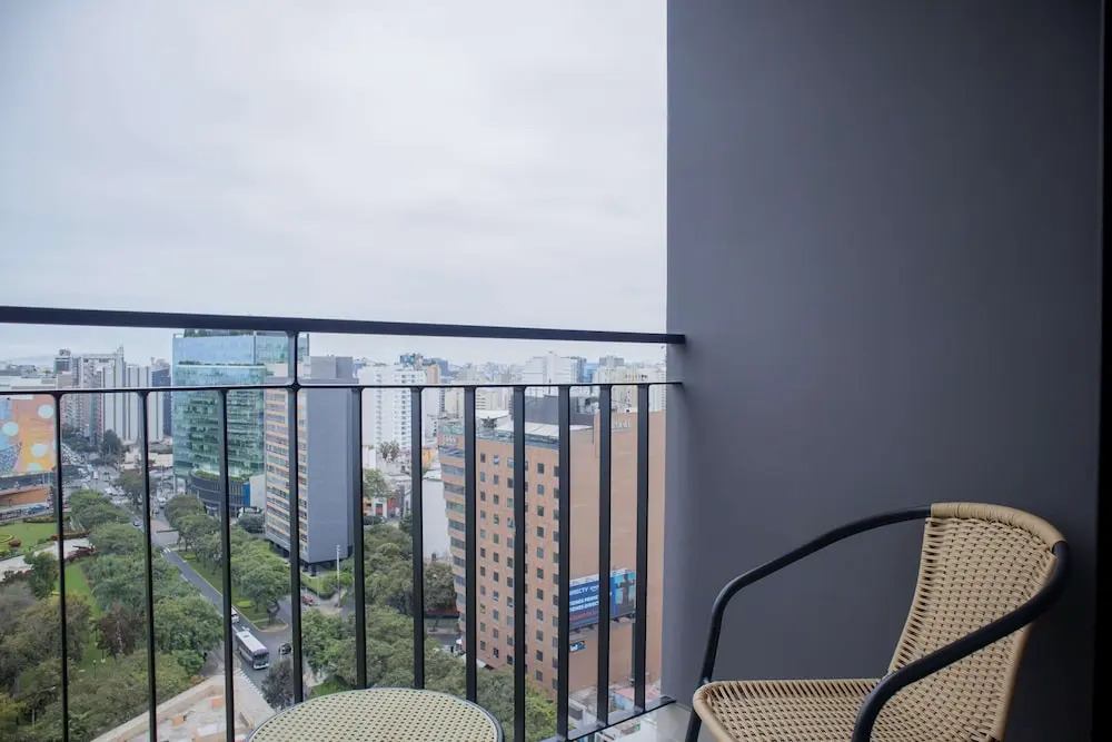 w Awesome 2BR Apartment in Miraflores
