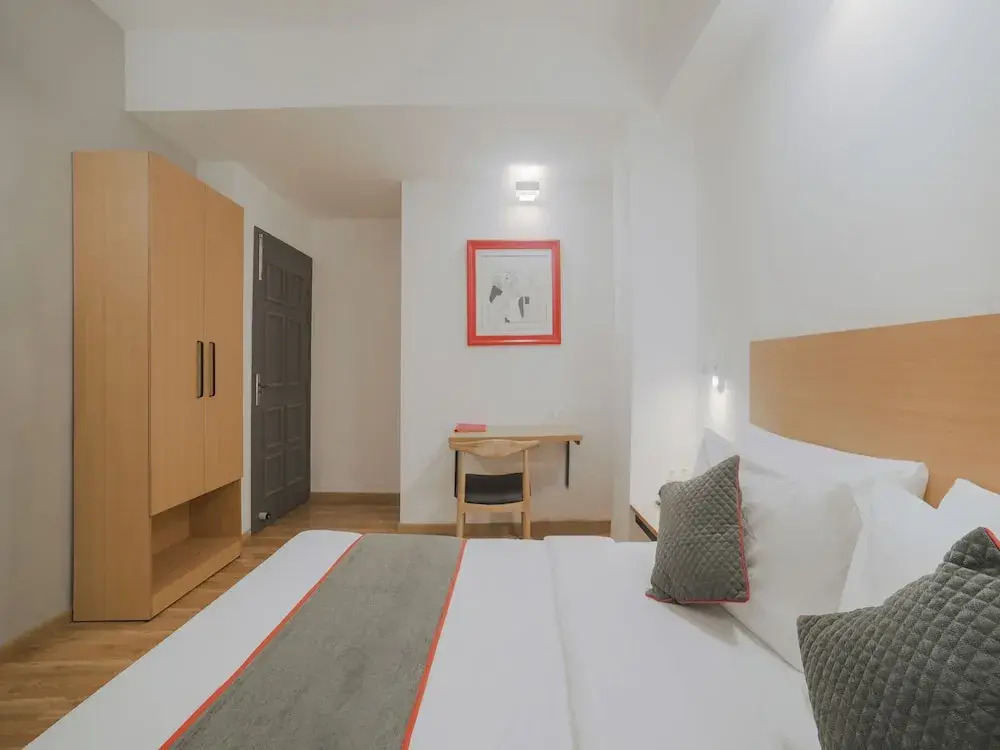 Oyo Townhouse 082 Chander Nagar Janakpuri