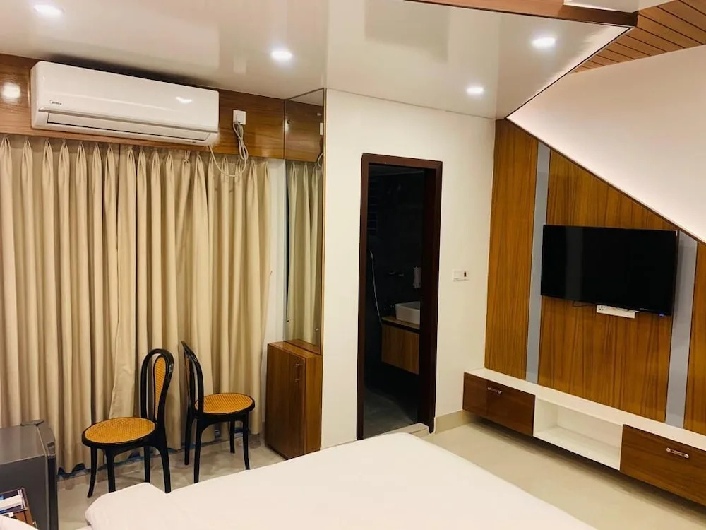 The Castle Inn Hotel & Restaurant Uttara Dhaka