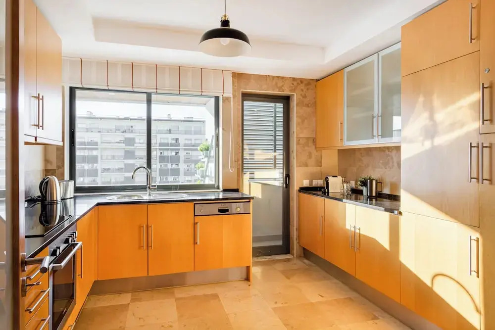 Elegant Flat in Benfica