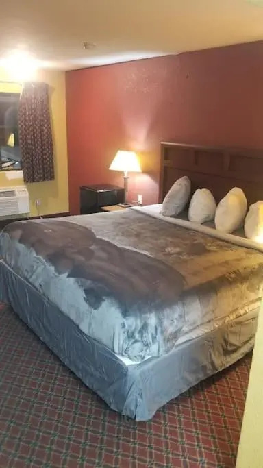 OSU 2 Queens Hotel 240 Booking