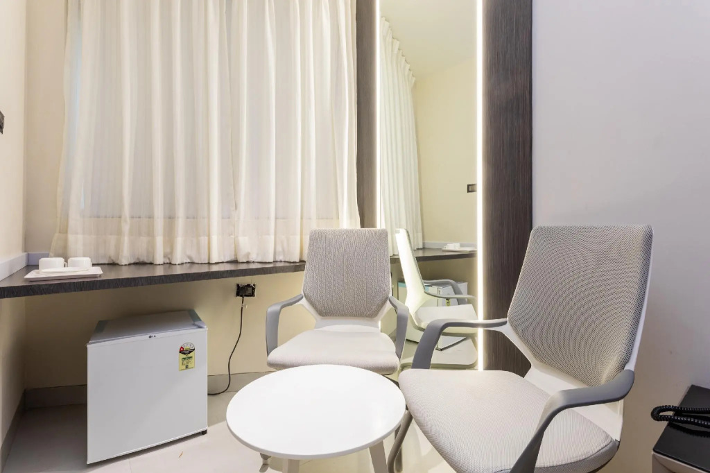Townhouse OAK Hotel Oasis Blue