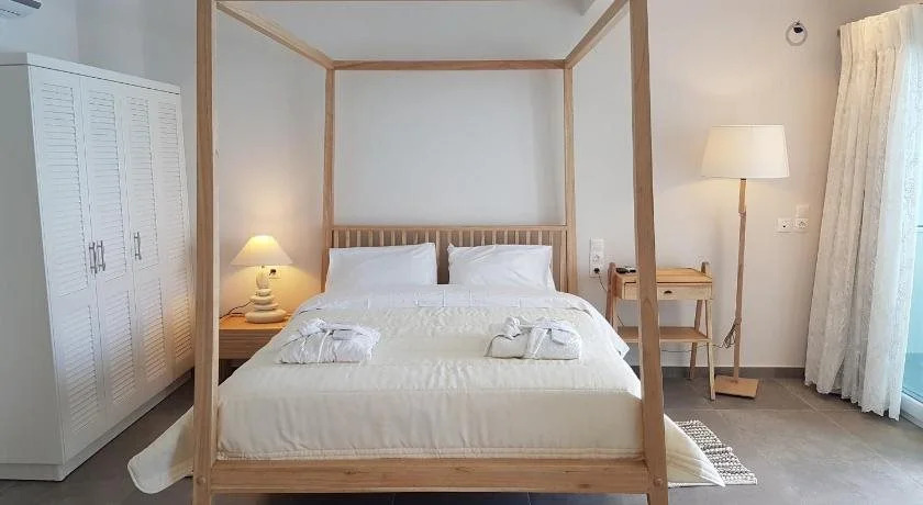 Paralia Luxury Suites