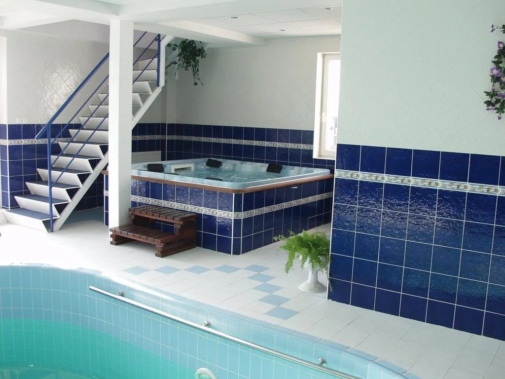 Relax House