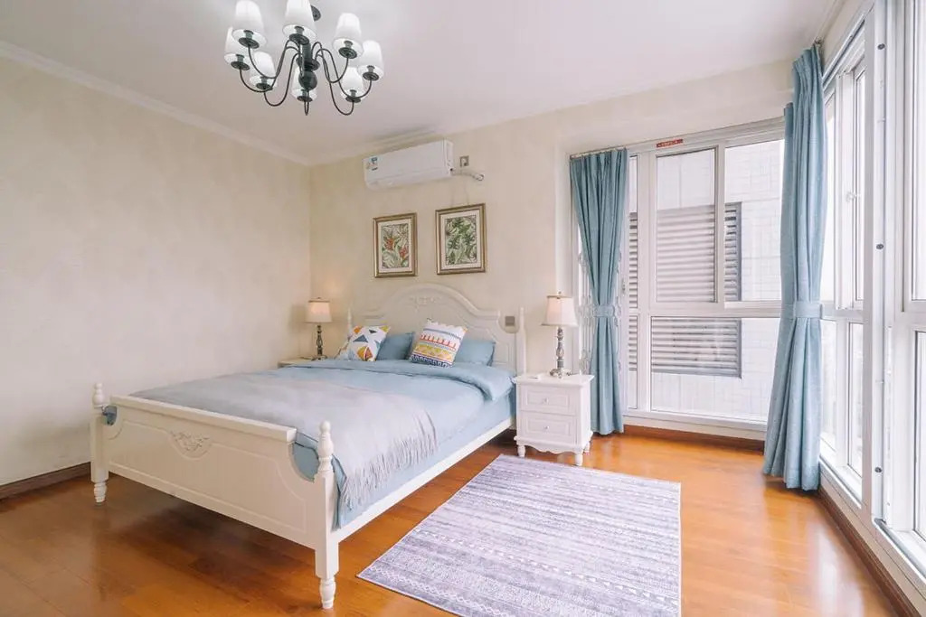 Xi'an Lianhu·North Passenger Station· Locals Apartment 00165010
