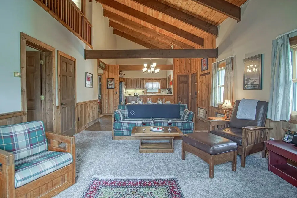 Whistlepunk #12: 4 Bedroom, 3 Bath: Slope Side, Wood Fireplace