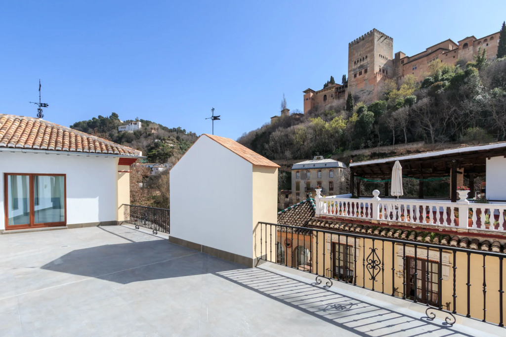 BiBo Suites Oro del Darro