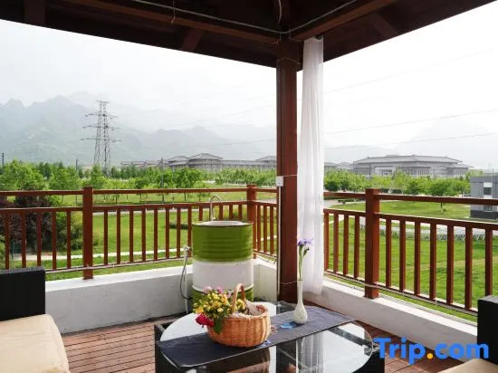 Floral Hotel·Vaguely Nanshan Hot Spring Courtyard Hotel