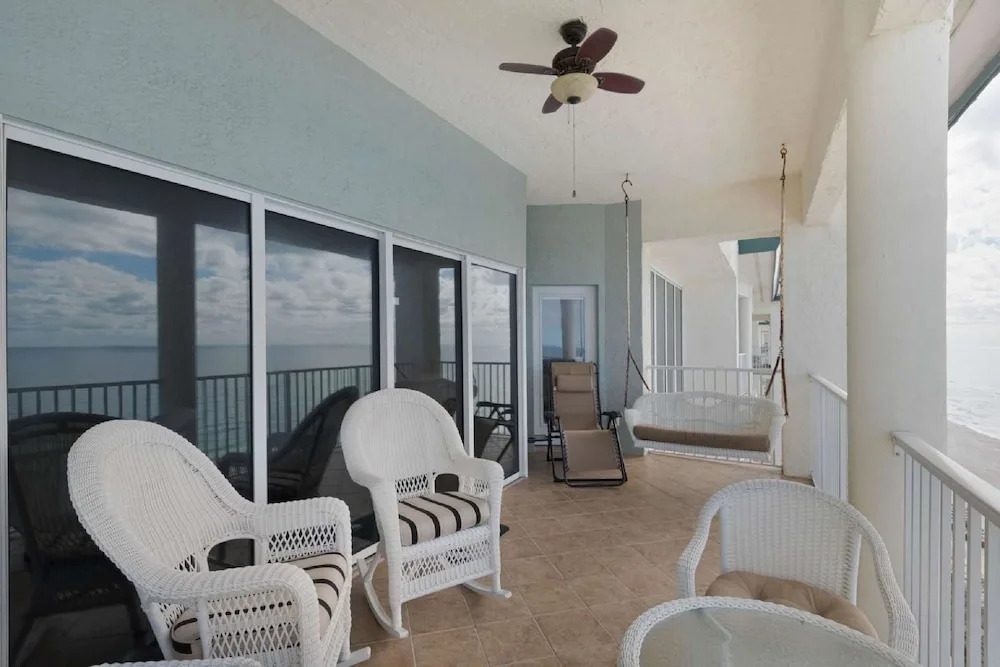 Long Beach Resort Tower II, 2 Bedroom Apartment