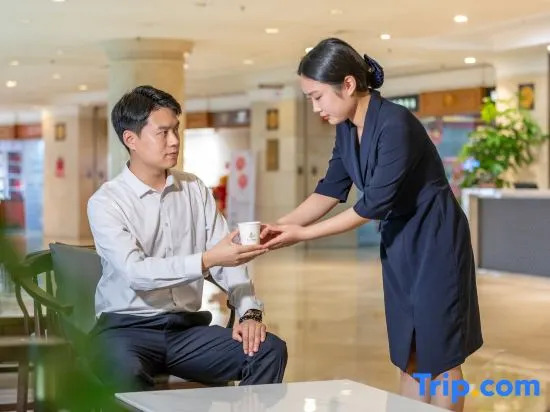 Zhuhai Delong M Seaview Hotel (Lovers Road Seaside Swimming Pool Store)