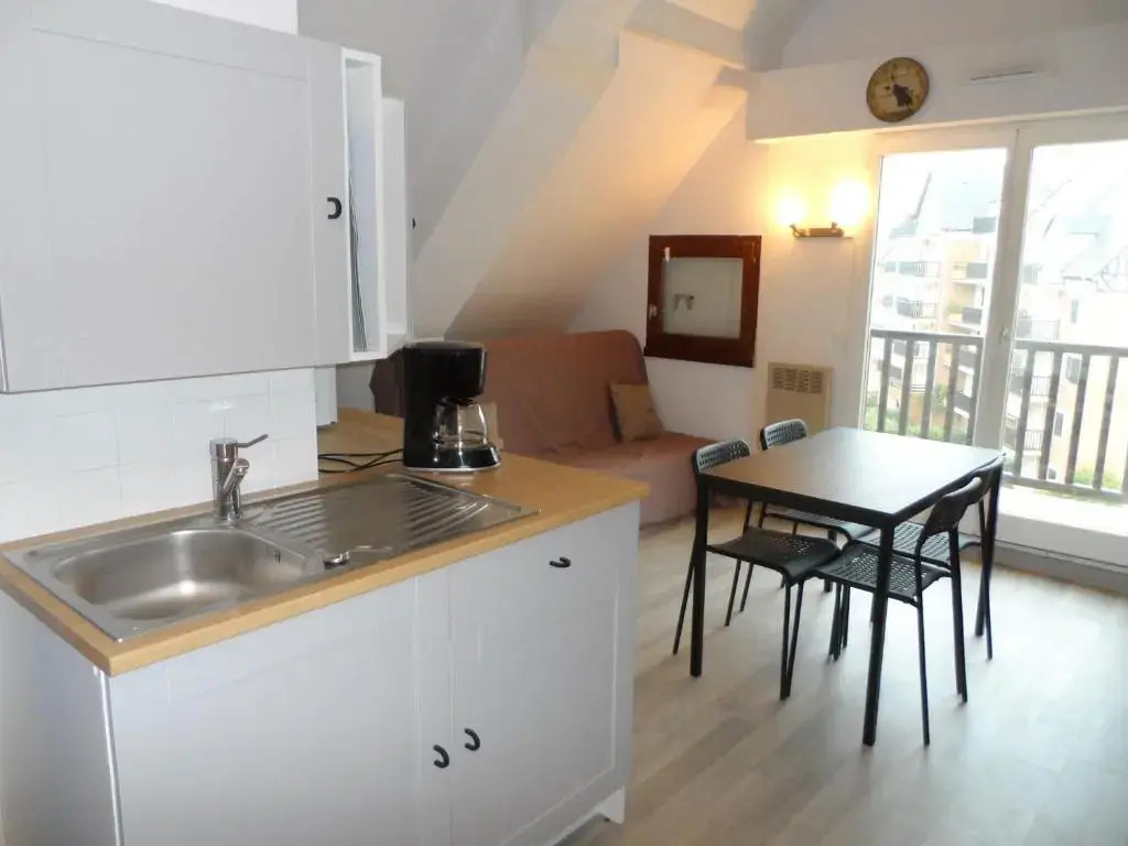 Appartement Cabourg, 2 pièces, 4 personnes - FR-1-487-154