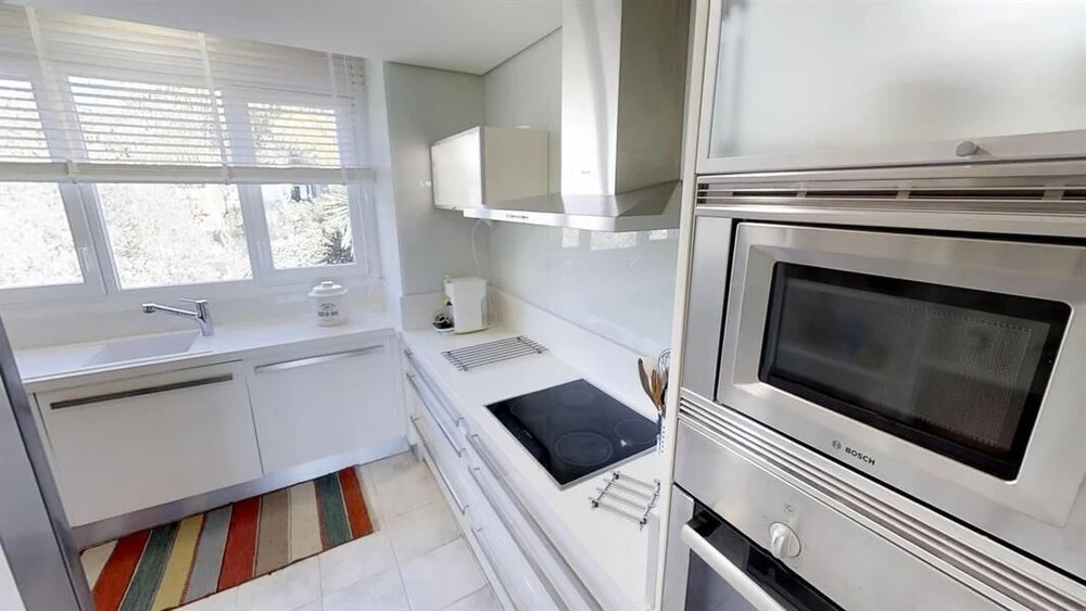 Outstanding Penthouse Near Puerto Banus