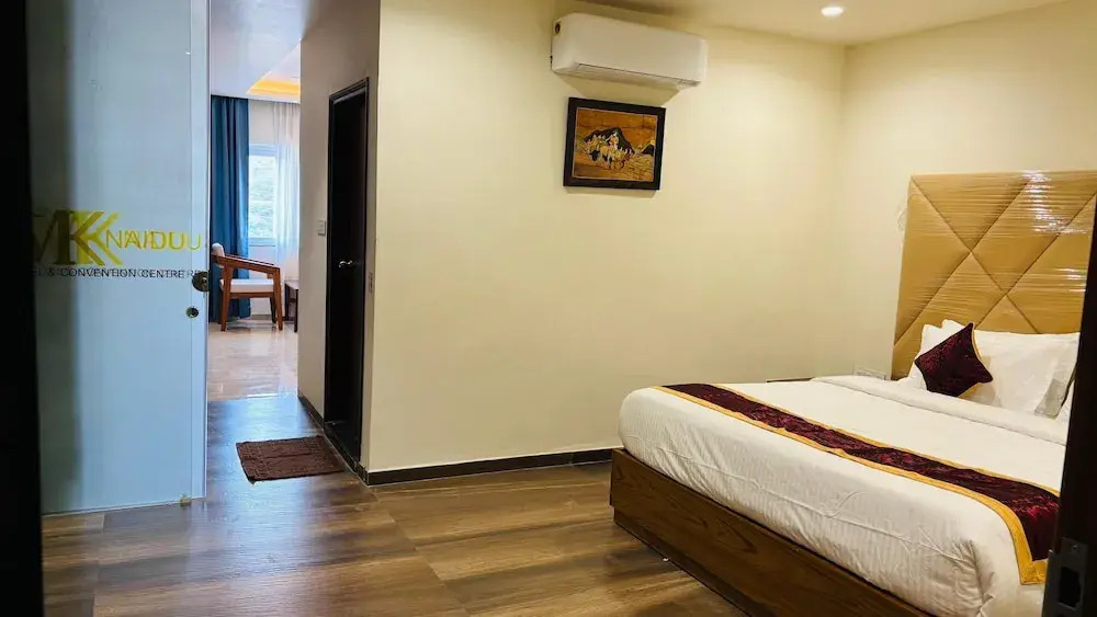 Kolas Grand - Hotel and Convention Center