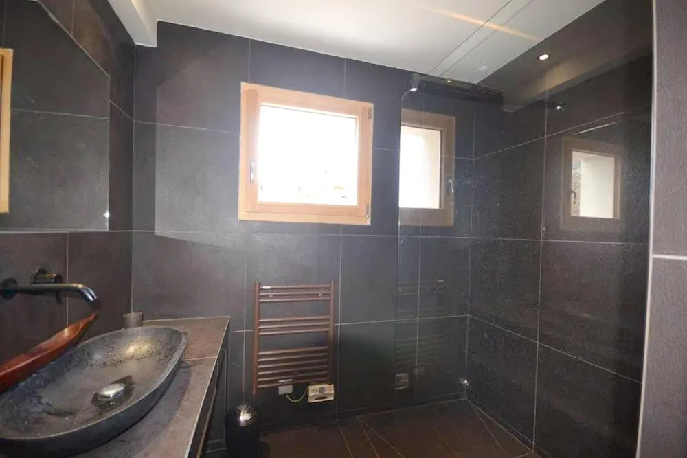 Chalet with 5 Bedrooms in Les Gets, with Wonderful Mountain View, Furnished Garden And Wifi