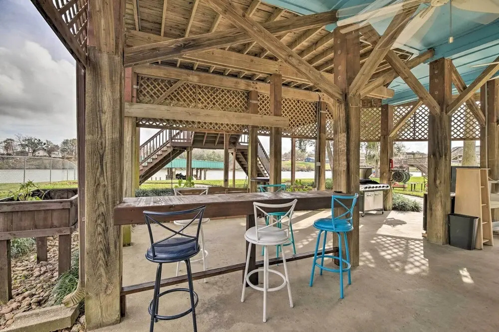 Waterfront San Jacinto River Home w/ Boat Slip!