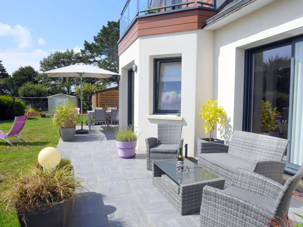 Holiday Home in Crozon Near Sandy Beaches