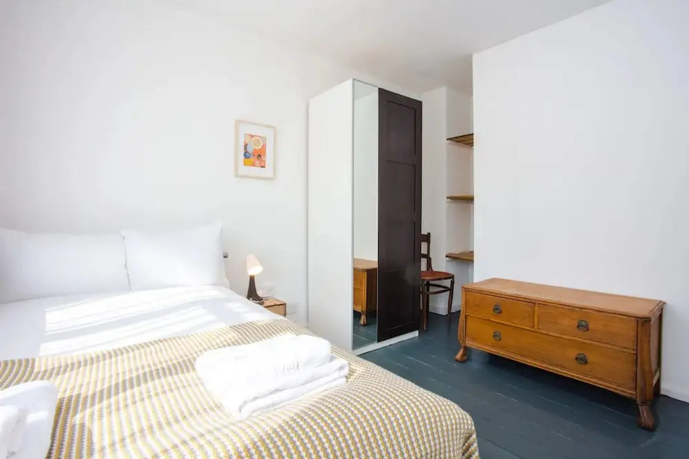 Stylish 4BD House With Private Garden - Stratford