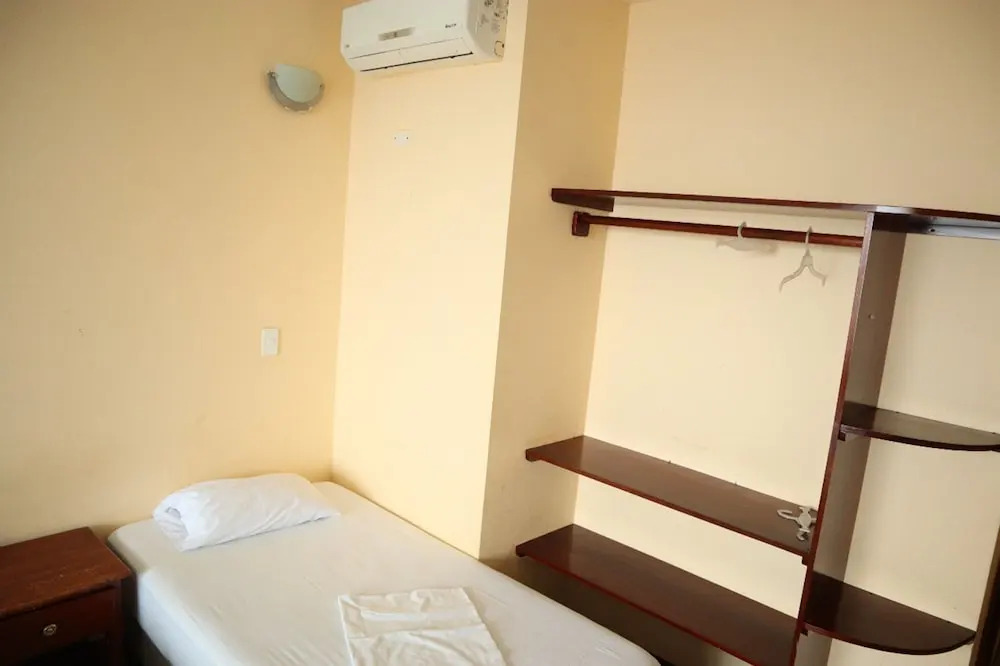 Hotel Atacames Inn