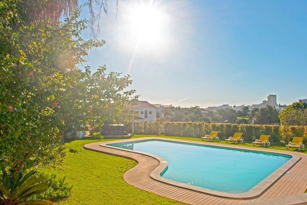 Villa Hollywood - Sítio calmo com piscina aquecível e BBQ - Albufeira