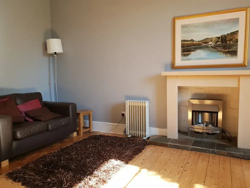 1 Bed Colony Apartment Stockbridge