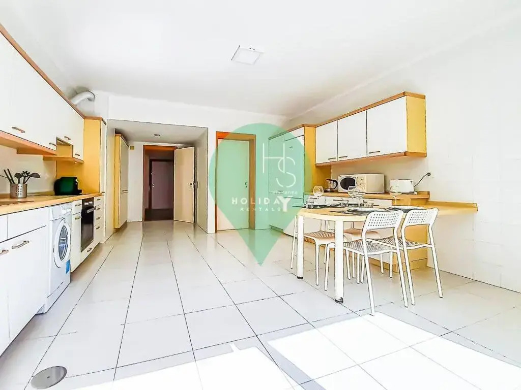 L9 Incrível e espaçoso apartamento de dois quartos