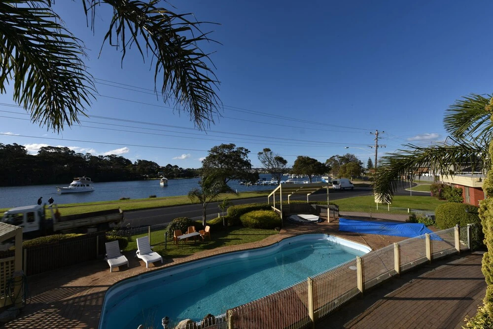Emmanuel Holiday Apartments