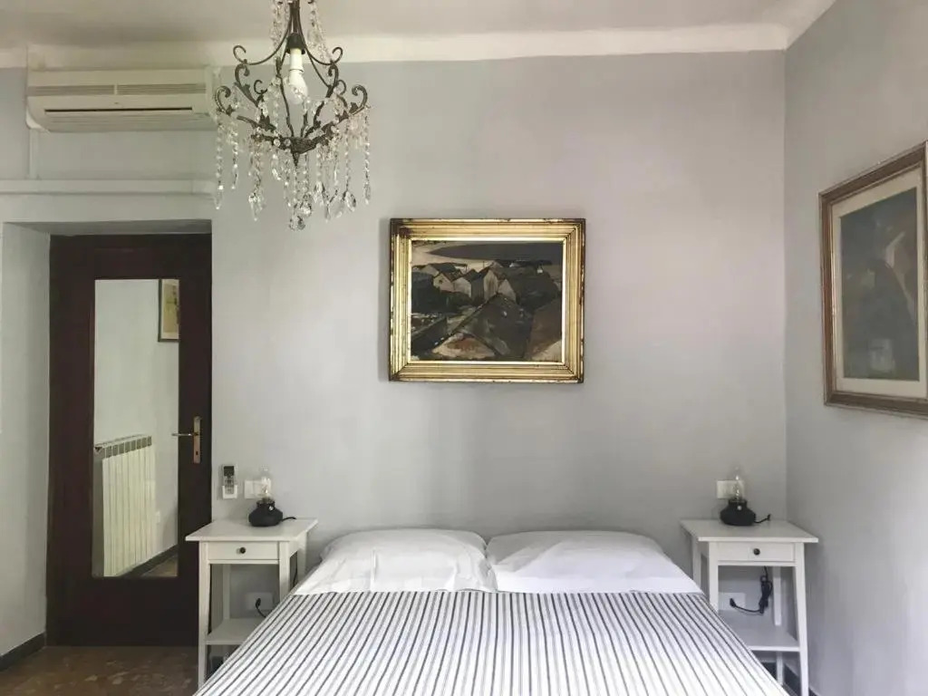 Pearl Gray House (in Manarola 5terre)